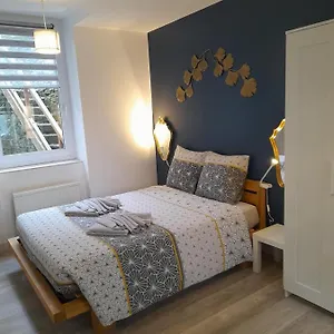 Appartement Face à La Gare, Lannion
