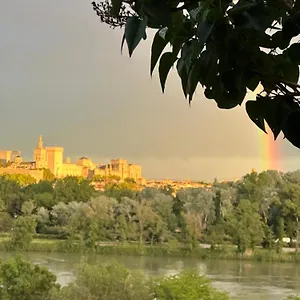 Charmante Petite Maison Avec Vue Panoramique, En Centre Historique, Proche D'avignon, Ancienne, Renovee, Climatisee, Terrasse, Parking Public Gratuit Hébergement de vacances Villeneuve-lès-Avignon
